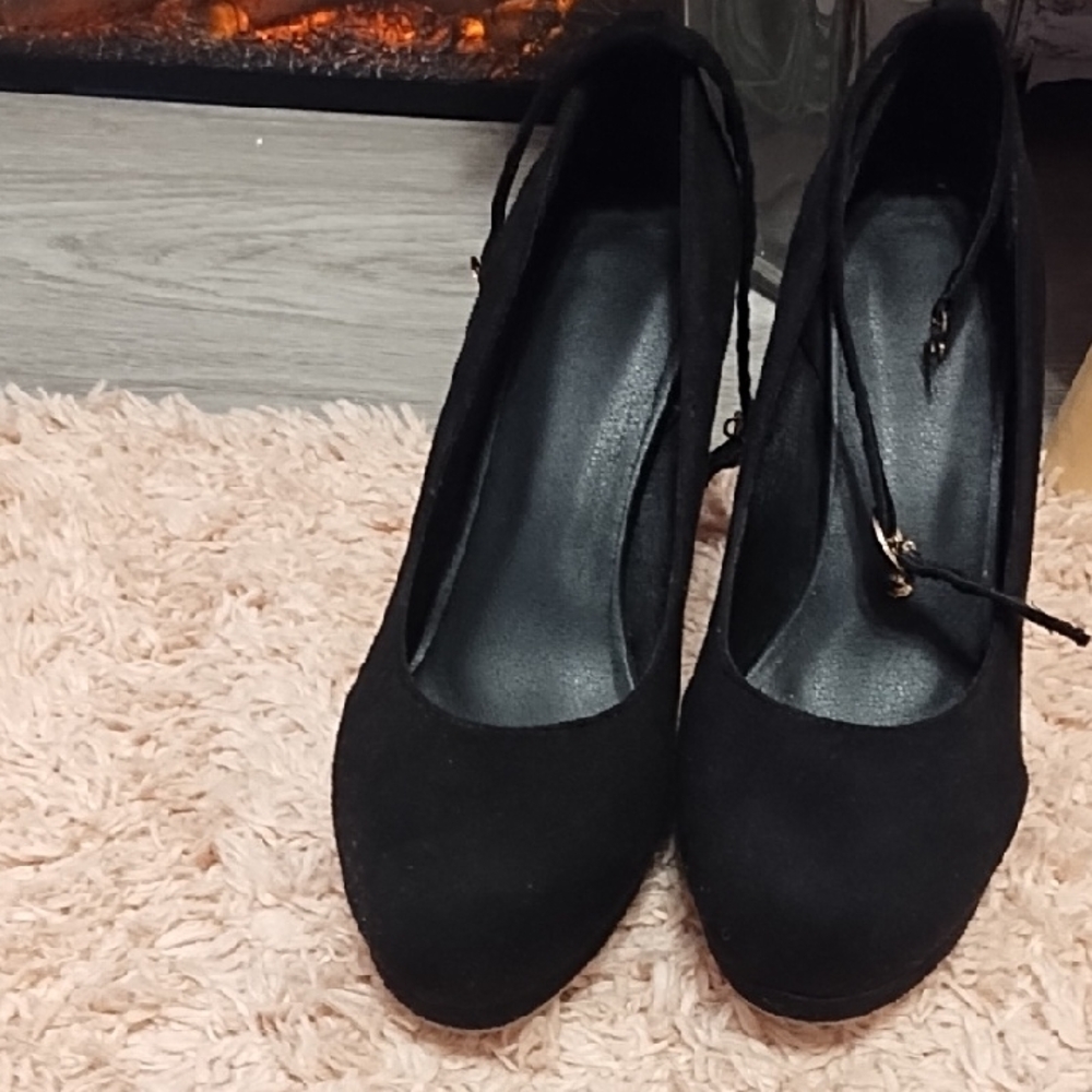 Elegant Black Women's Heels